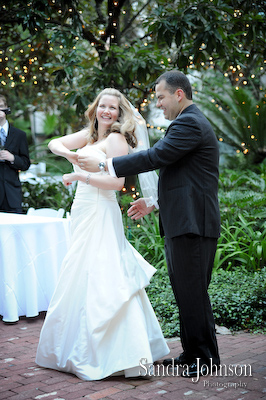 Best Courtyard Lake Lucerne - IW Phillips House Wedding photographer - Sandra Johnson (SJFoto.com)